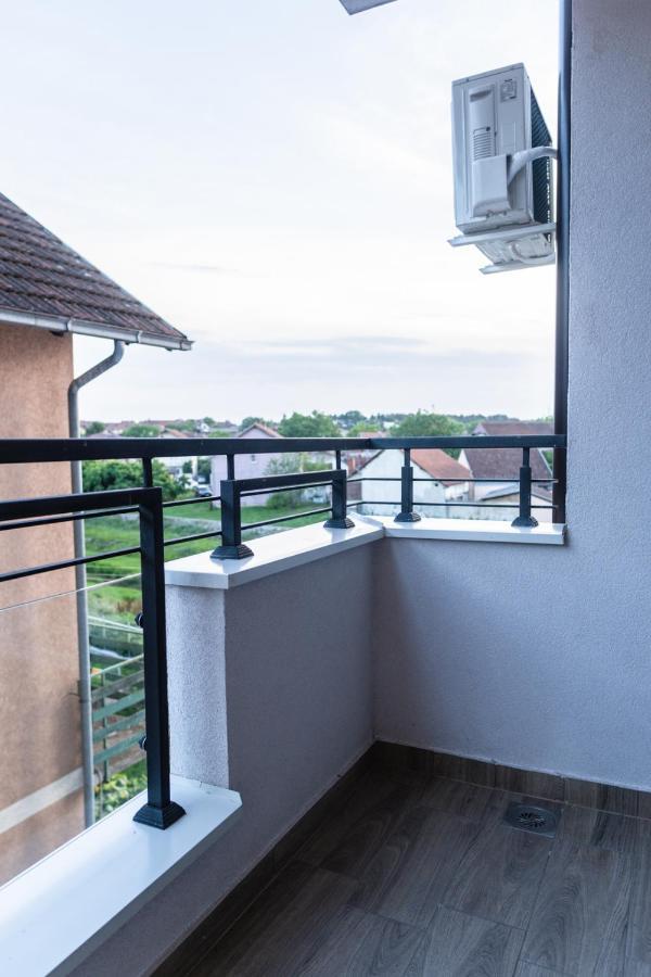 Bella Apartmani Jagodina Εξωτερικό φωτογραφία